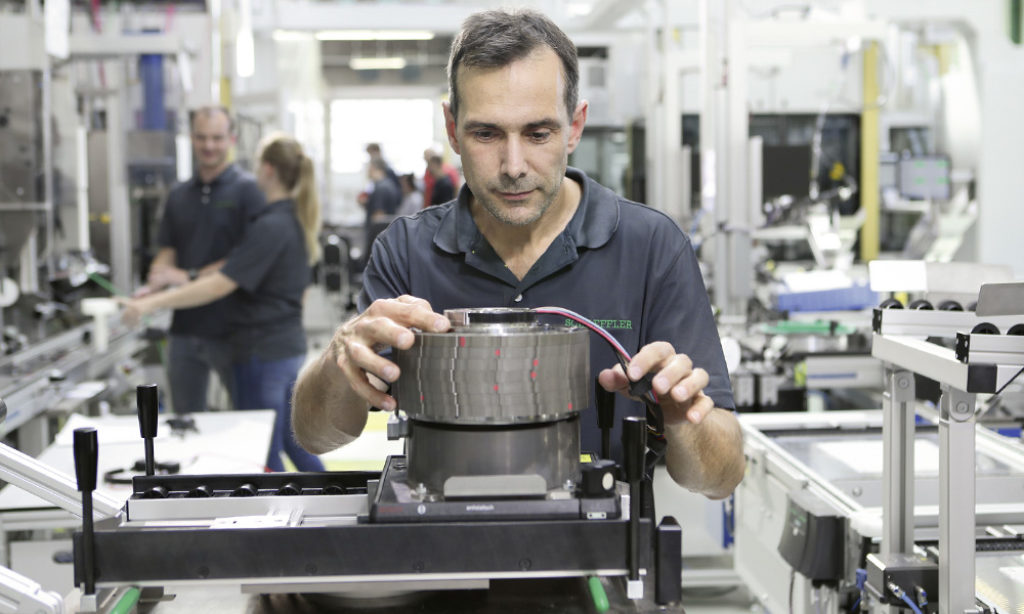 Wooster, OH, Auto Supplier Facility Celebrates 40th with EMobility