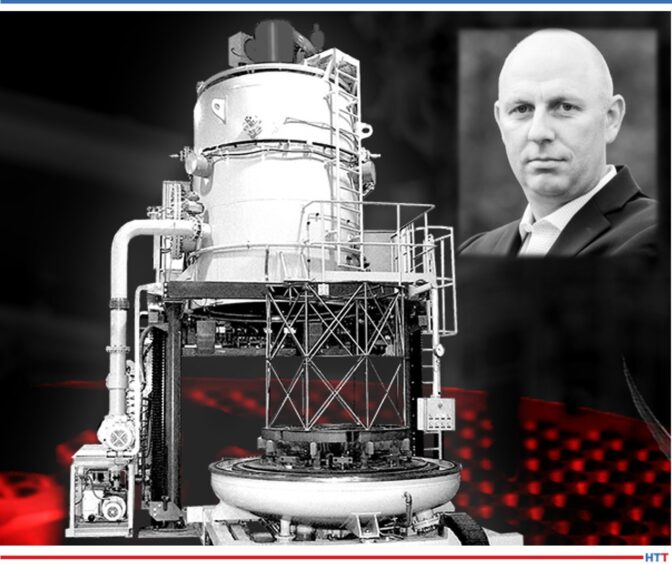 Large bottom loading vacuum furnace 