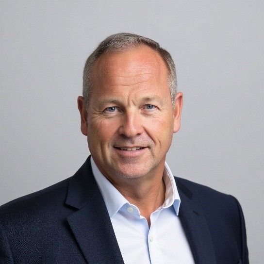 Mark K Hemsath